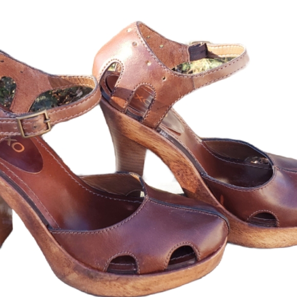 XOXO Shoes - Xoxo 70's Inspired Platform Clog/Sandals